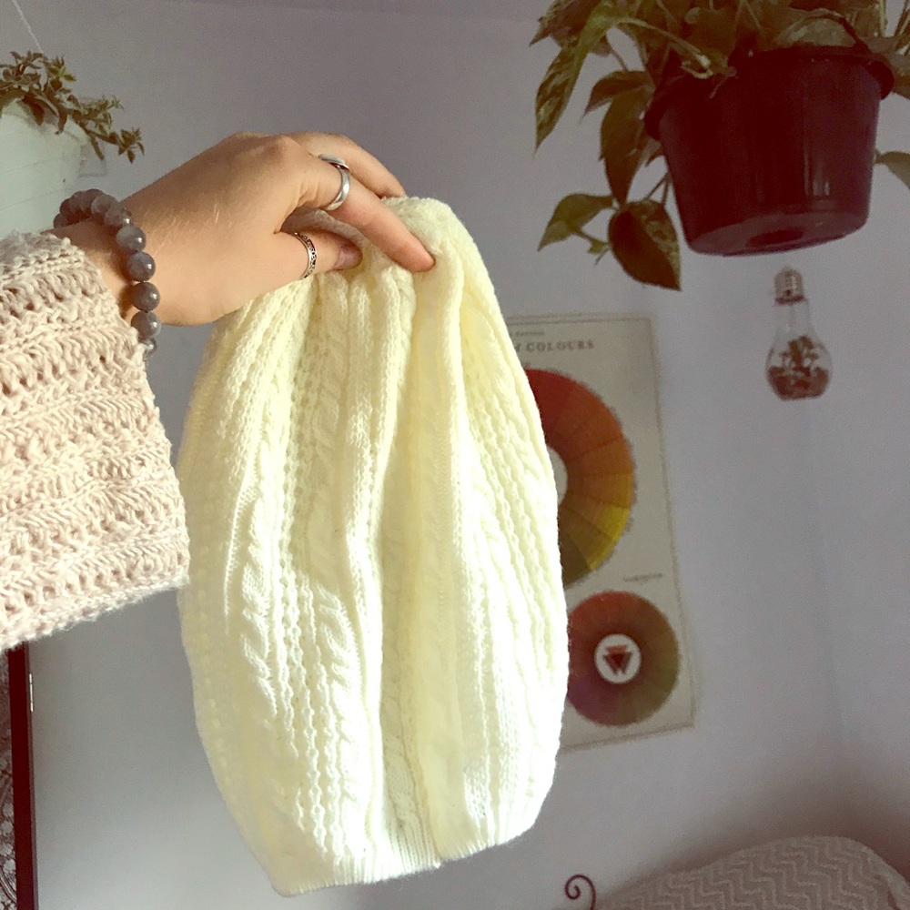 Creme beanie